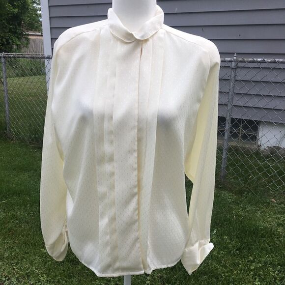 VINTAGE BLOUSE - Picture 1 of 11